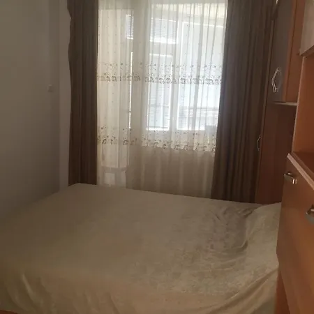 New Town Private Апартамент *